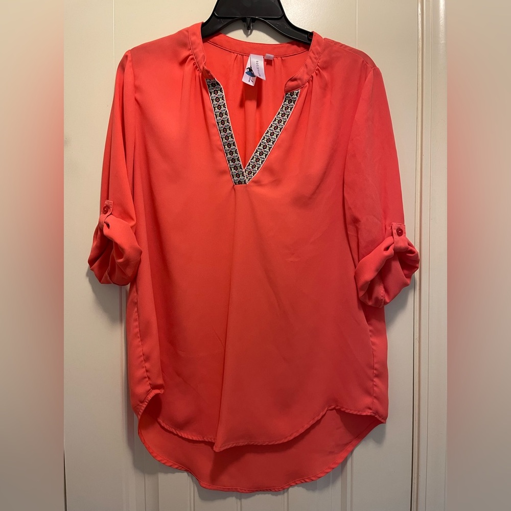 Society Girl, Juniors Large, Coral Women's Shirt